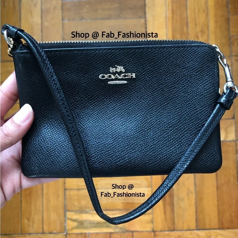 Coach leather Wallet wristlet